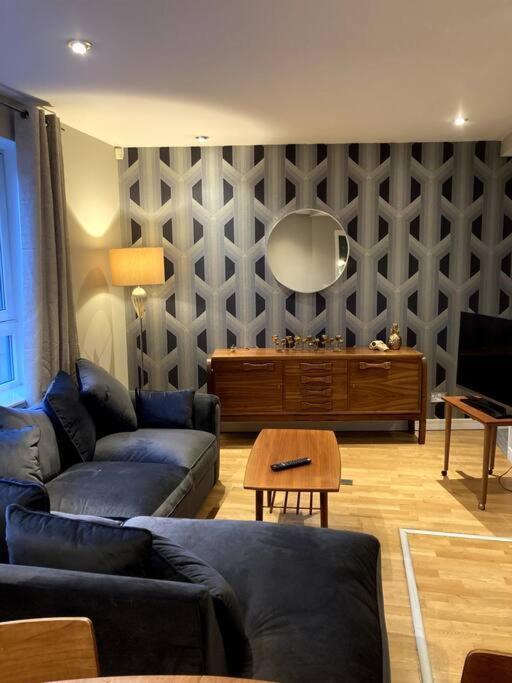 Stylish 2 Bed Accessible Flat Perfect Location Apartment Glasgow Luaran gambar